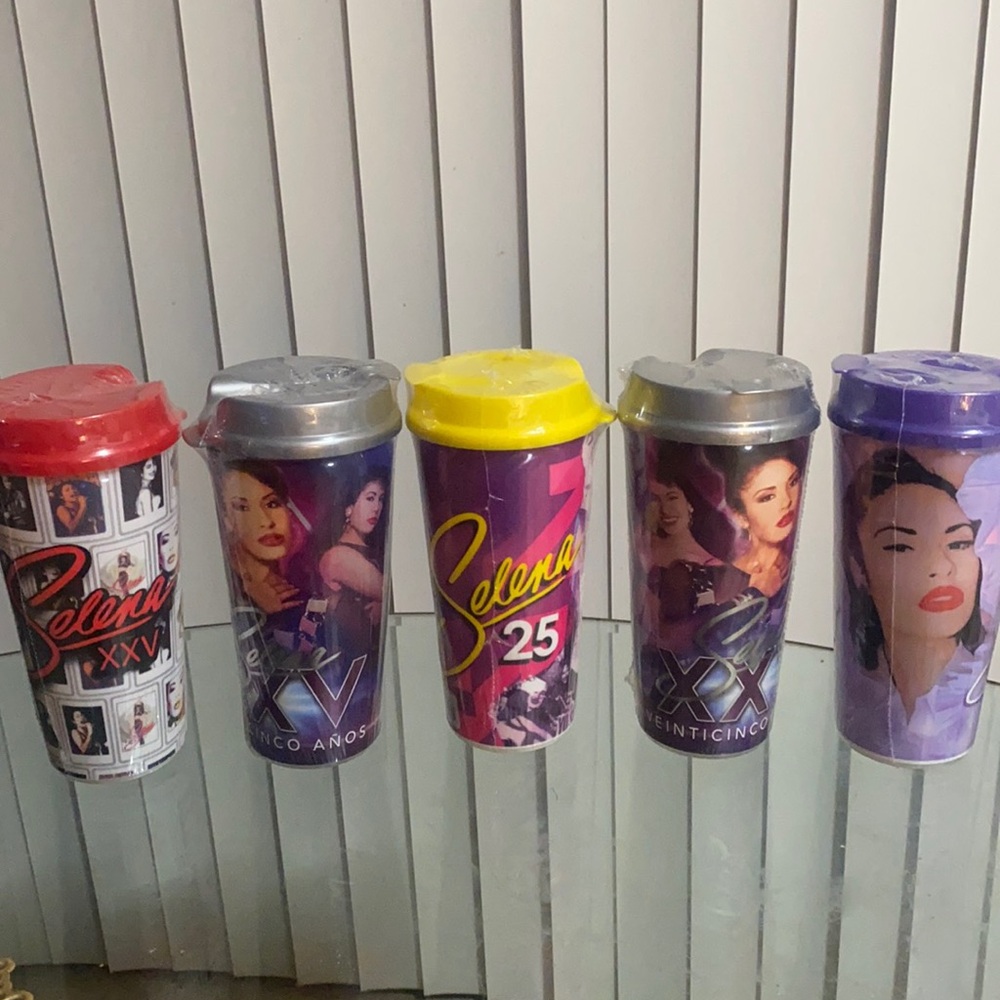 Selena cups